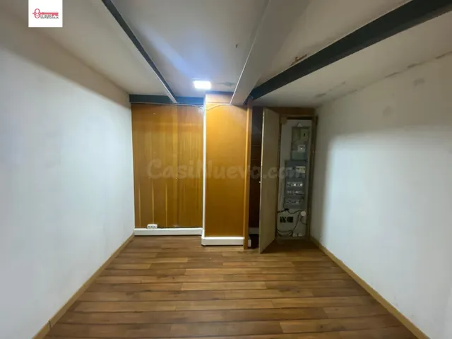 En Burgos. Barrio de gamonal. C/ Barcelona. Se vende estupen - foto 4