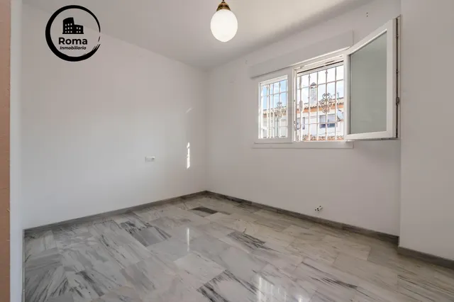 Amplia casa adosada en "la joya"....a escasos minutos del centro de Granada!! — 33