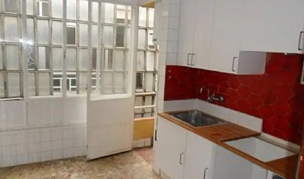 Inmueble tapiado para reformar Piso tapiado de 100 m2 para reformar en el barrio de El Carmen, Murcia. — 18