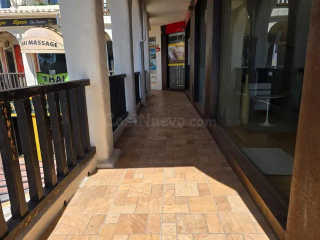 Local comercial 226m² en venta - Puerto Marina - foto 3