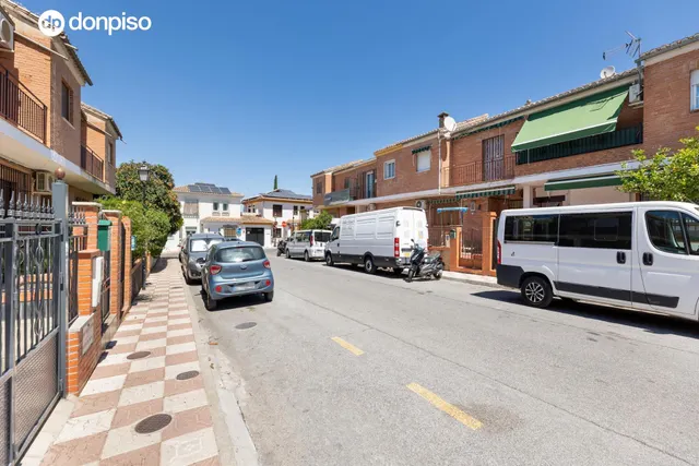 UNIFAMILIAR EN LA ZUBIA — 16