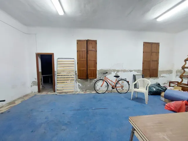 Casa de dos plantas en Beniajan — 2