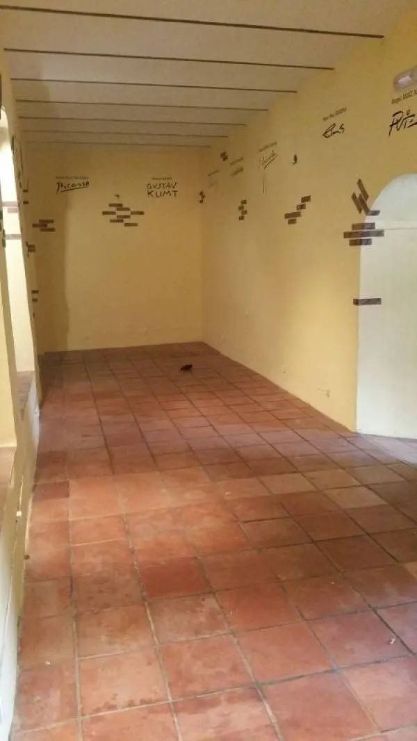 VENTA DE FABULOSO LOCAL COMERCIAL EN EL CASCO ANTIGUO — 5