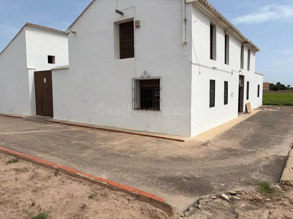 Casa de Huerta en Alboraya ideal para ALMACEN,  ACTIVIDAD PROFESIONAL , EVENTOS ( NO VIVIENDA  ) , disfrutar de la huerta, su entorno