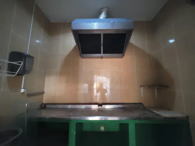 SE ALQUILA LOCAL PLANTA BAJA EN CENTRE VILA — 21