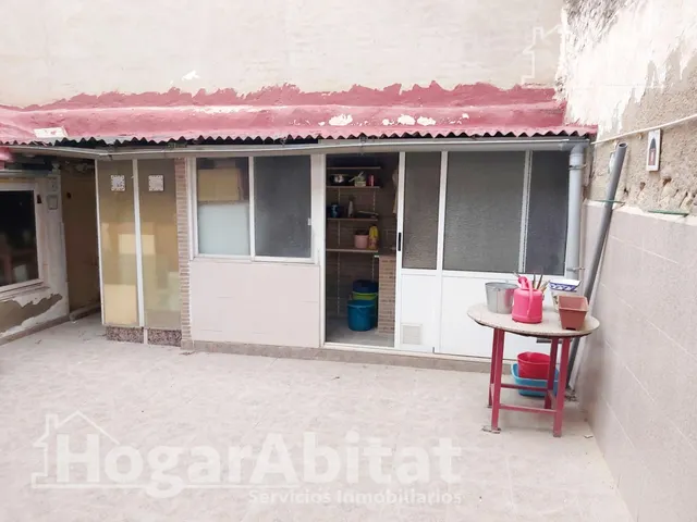 Amplia casa semireformada y amueblada — 12