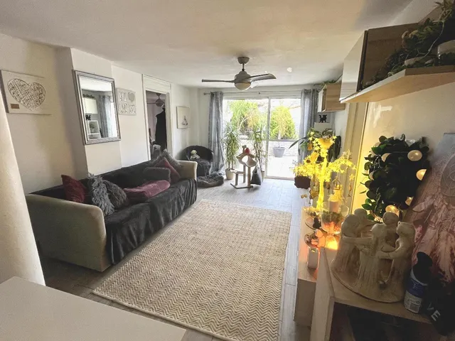 Villa independiente totalmente renovada con apartamento independiente y piscina en La Zenia!!! — 40