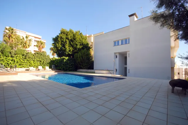 Piso muy cómodo y  acogedor en zona de la Bonanova  de Palma con vistas al mar . — 14
