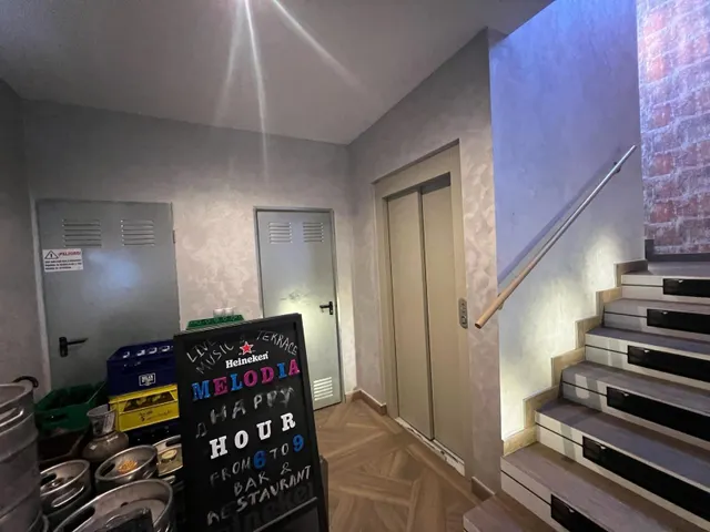 VENTA LOCAL COMERCIAL Y TRASPASO NEGOCIO DE RESTAURACIÓN EN EL PARAISO — 21