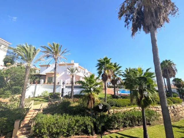 Casa de pueblo en Venta en Linea De La Concepcion, La Cádiz — 35