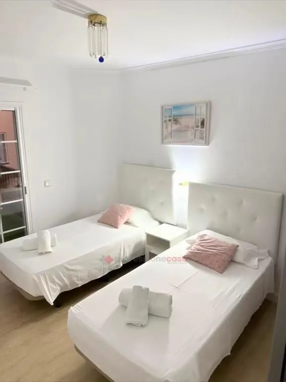 Villa exclusiva en San Agustín con piscina, jacuzzi, sauna y vistas al mar — 8