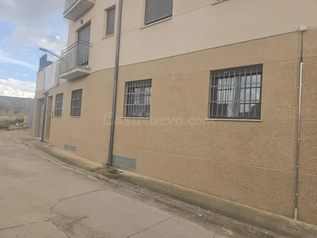 APARTAMENTO CON ENTRADA INDEPENDIENTE Y COCHERA - foto 2