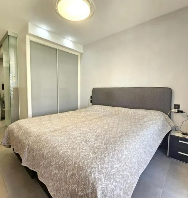 Apartamento 2 habitaciones 84m² en venta - Urbanizaciones — 11