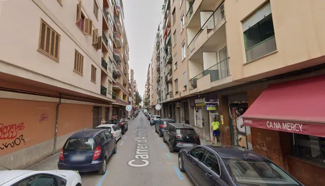 Aparcamiento en Bons Aires, Palma — 2
