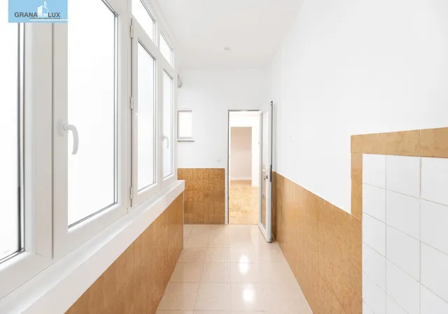 PISO DE 5 DORMITORIOS EN CALLE RECOGIDAS — 25