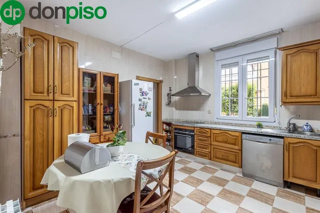 Espectacular Casa de Lujo en Urbanización Los Cerezos — 10