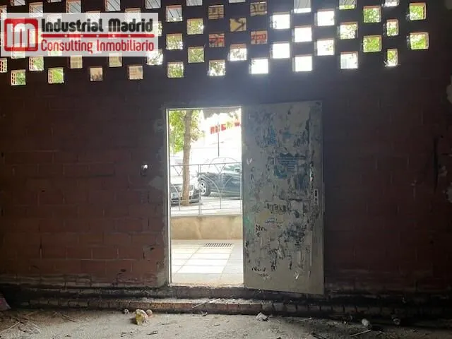 LOCAL COMERCIAL EN VENTA EN ARGANDA DEL REY — 2