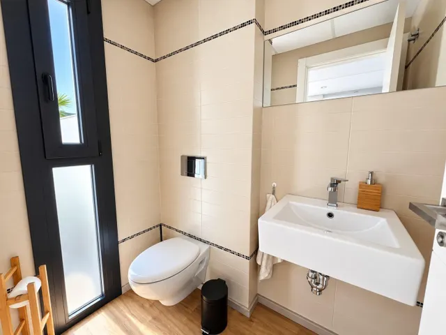 Preciosa casa de esquina con 3 dormitorios, amplia parcela privada y vistas panorámicas en Albir — 20