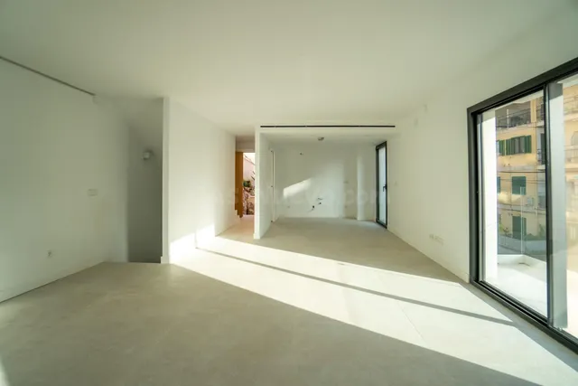 Chalet con garaje y trastero en Génova — 3