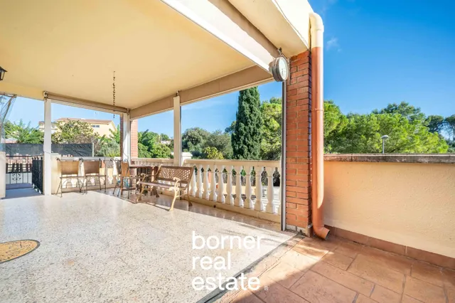 Casa con jardín en Sant Muç, Rubí — 42