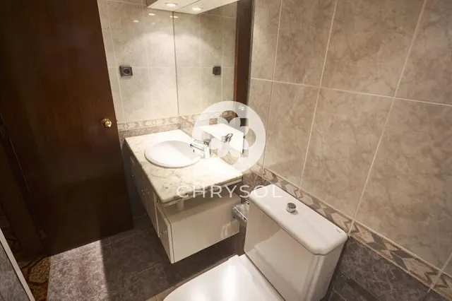 Luminoso piso en sexta planta con orientación sureste en sant gervasi-galvany. — 40