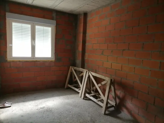OPORTUNIDAD CHALET EN CONSTUCCION EN VILLAFRANCA DEL BIERZO — 48