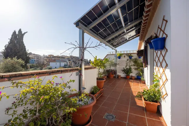 MARAVILLOSA CASA  A POCOS MINUTOS DEL CENTRO DE LA ZUBIA — 42