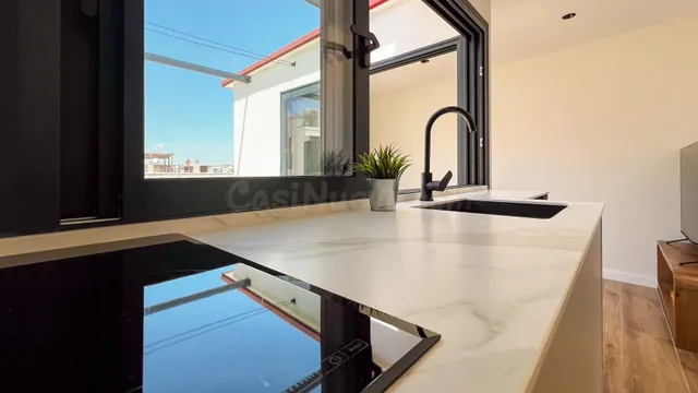 Estudio Ático con encanto en venta zona Sant Sebastiá Tu ref - foto 4