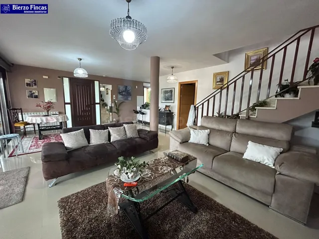 SE VENDE CASA EN FUENTESNUEVAS - foto 2