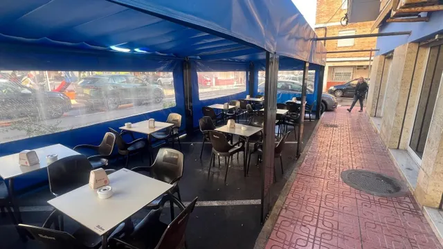 Local comercial 71m² en venta - Estacion de autobuses — 37