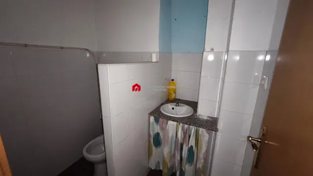 En venta local comercial en el centro de Tortosa. — 24