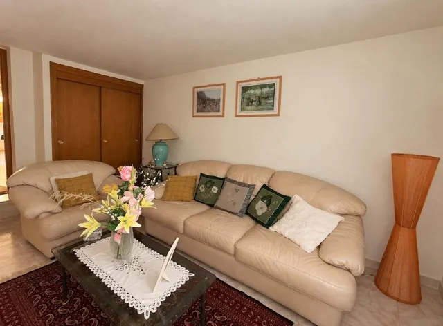 CHALET ADOSADO EN TORRE DE HORADADA — 44