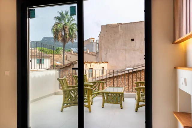 Casa de 3 dormitorios con terraza y garaje en el centro de Sóller — 16
