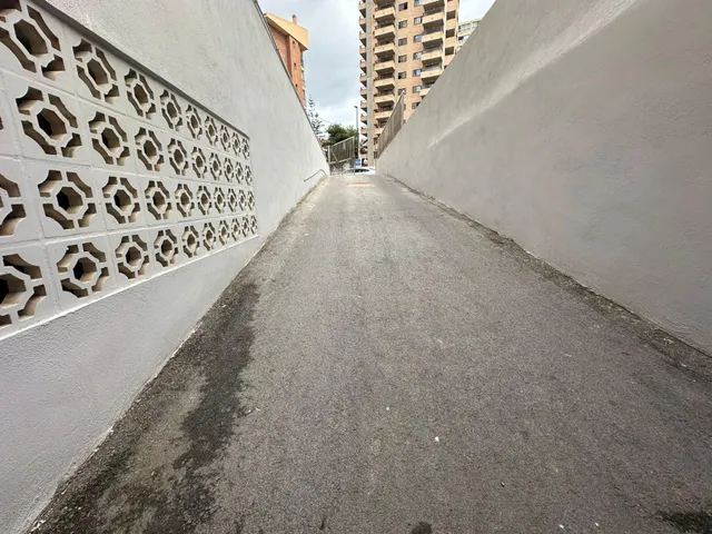 LEVANTE PLAZA DE APARCAMIENTO SUBTERRANEO — 7