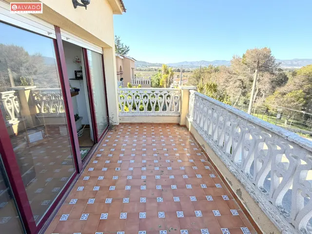 CHALET EN ALBINYANA CON JARDÍN Y PISCINA !! — 14