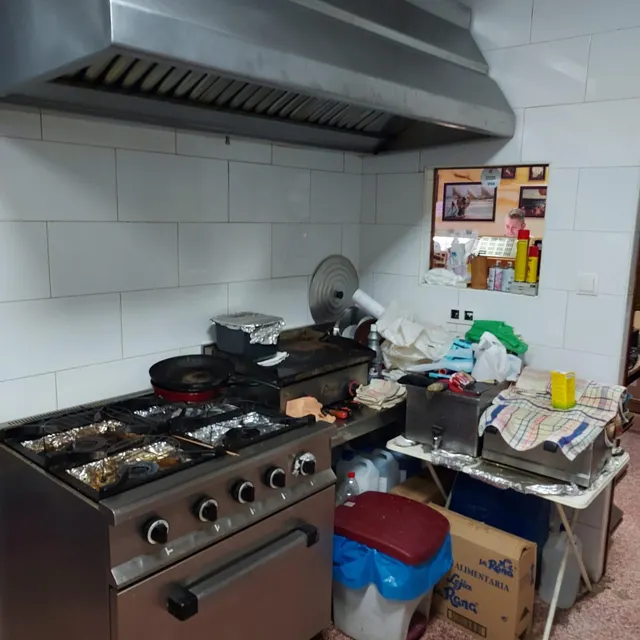 SE TRASPASA BAR-CAFETERIA!!! — 10