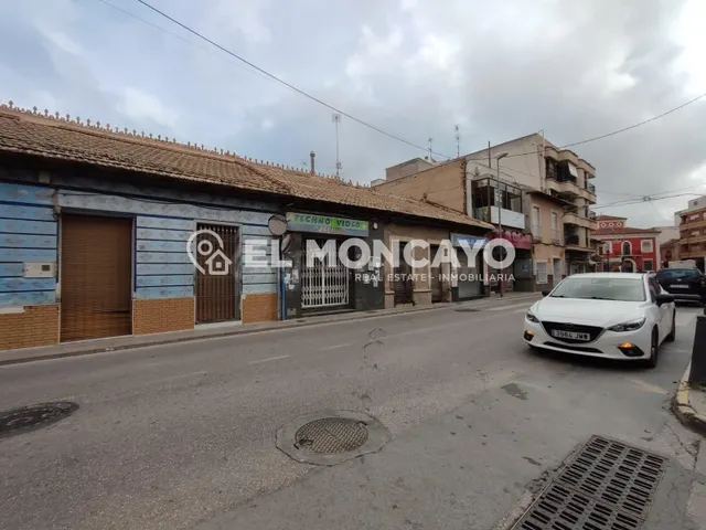 Fantástica parcela urbana para construir en el centro de Roj - foto 3
