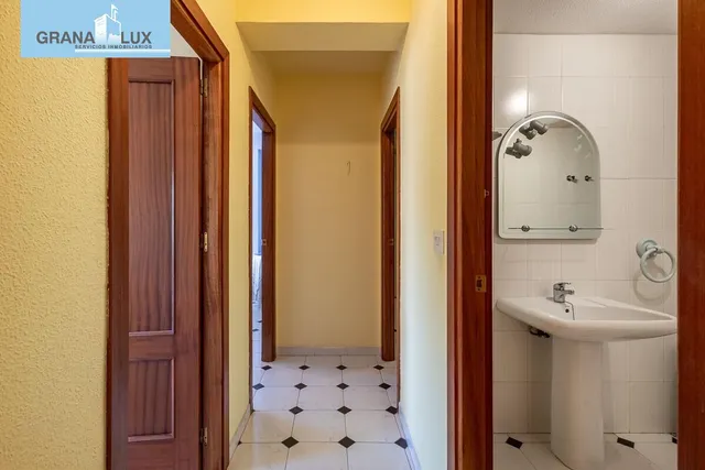 Piso con garaje y trastero en Almuñecar — 18