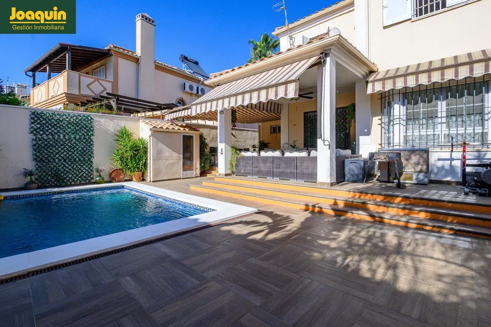 Gran casa pareada en Paraíso Arenal