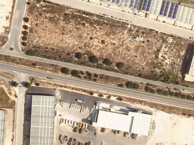 Suelo industrial urbanizado con fachada a la C-51 · 19.255 m2 en Vila-rodona — 16