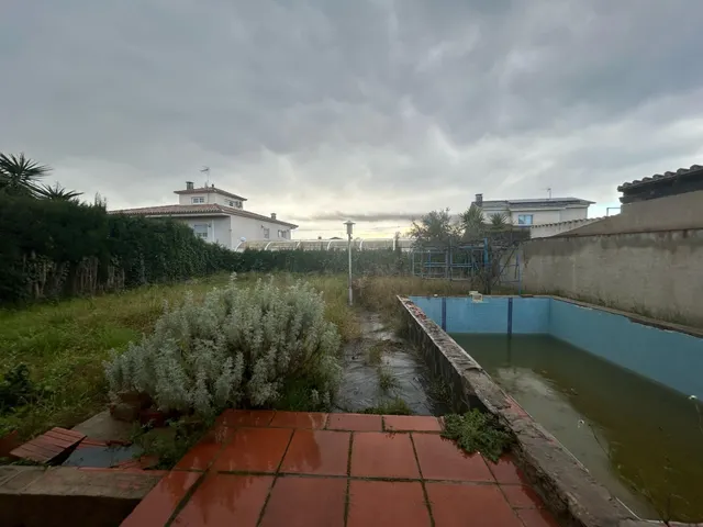 CASA PARA REFORMAR — 37