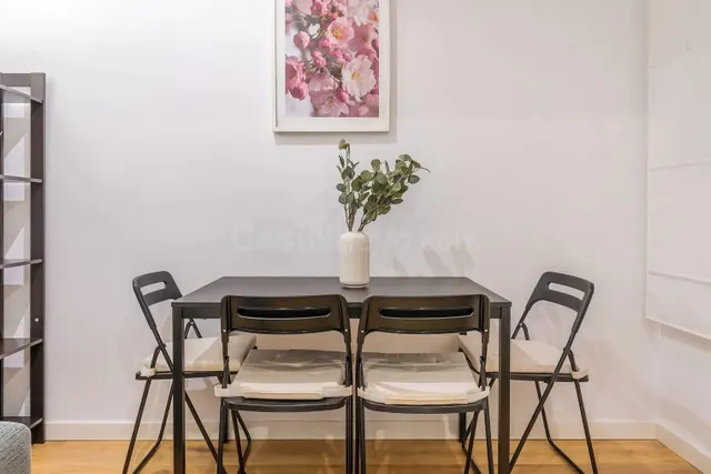 ¡Atención estudiantes! ✨ Piso de 3 habitaciones reformado. ¡Tenemos exactamente lo que necesitáis! — 4