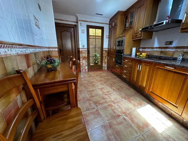 CASA DE NUEVA CONSTRUCCIÓN, AÑO 2011 EN ORIHUELA — 6