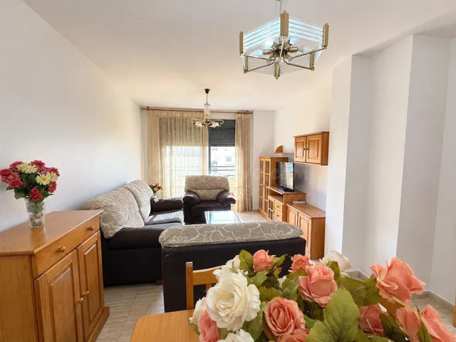 Piso muy luminoso en venta en zona Alcampo