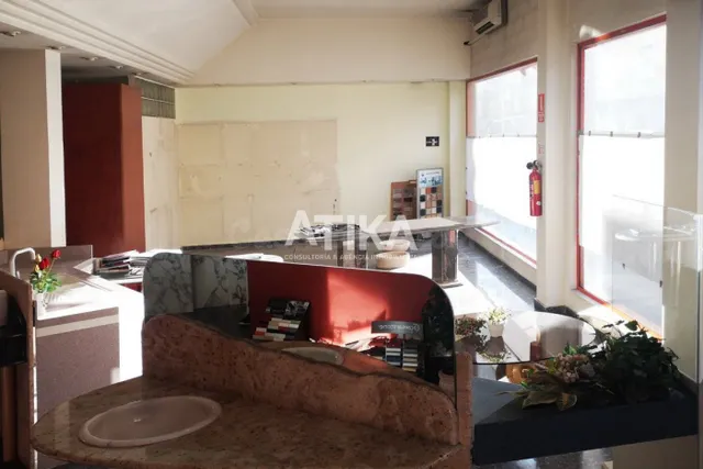 LOCAL COMERCIAL EN PLENO CENTRO