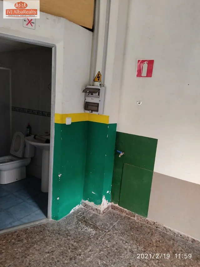CHAFLAN ACONDICIONADO ZONA HOSPITAL. — 9