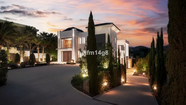 Chalet 5 habitaciones 1004m² en venta - Costa del Sol — 49