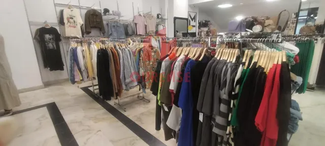 SE VENDE O ALQUILA LOCAL TOTALMENTE ACONDICIONADO CERCA DEL POSÍO — 4
