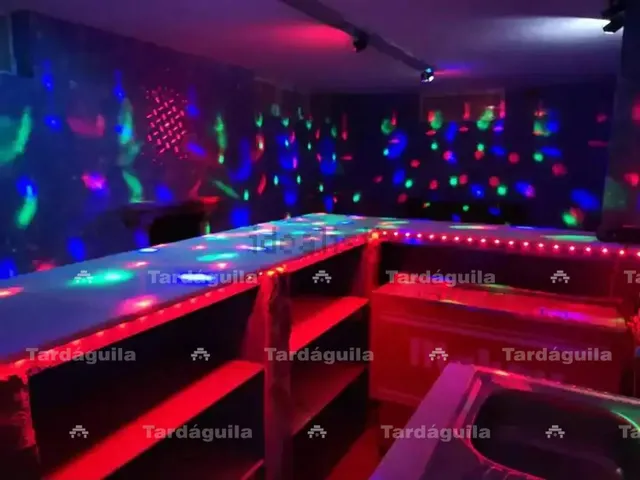 CHALET EN CALZADA DE VALDUNCIEL — 17