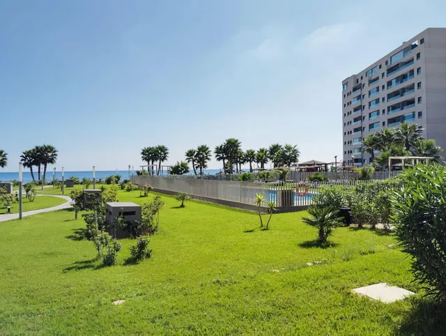 APARTAMENTO A ESTRENAR EN PRIMERA LINEA Y CON VISTAS AL MAR  EN RESIDENCIAL POSIDONIA — 33